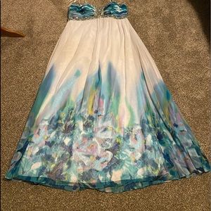 Strapless Formal Dress